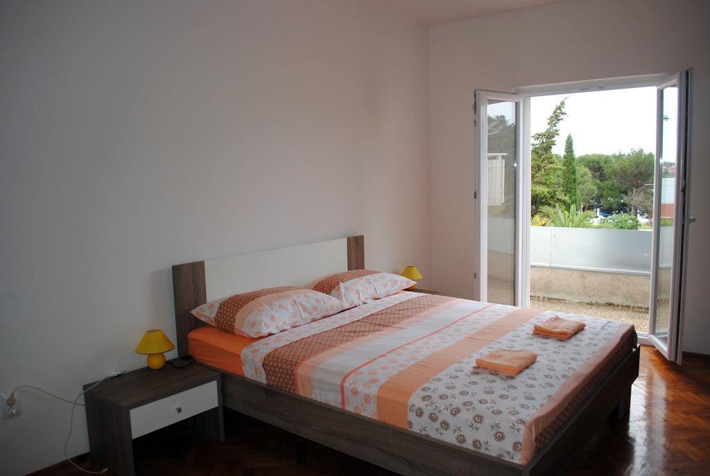 Ante Carov Apartment Verunic ภายนอก รูปภาพ
